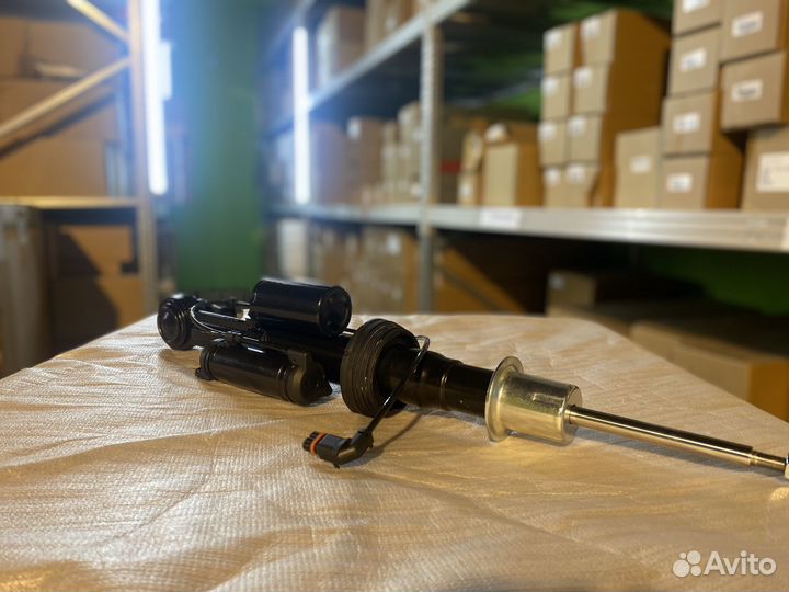 Амортизатор передний Mercedes S 221 полный привод