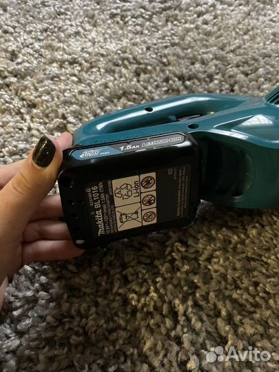 Пылесос Makita + зарядное устройство Makita