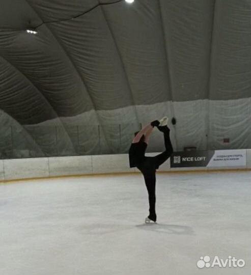 Тренер по фигурному катанию