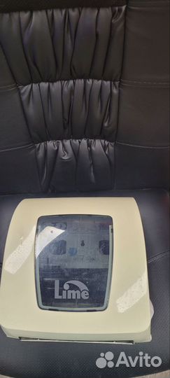 Диспенсер для туалетной бумаги