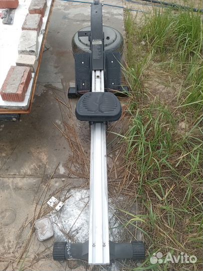 Гребной тренажер водный