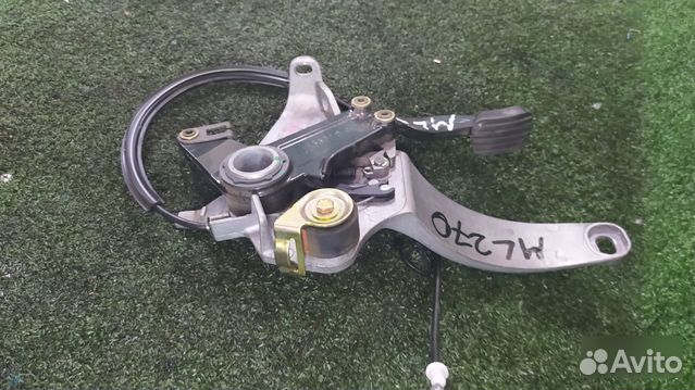 Педаль ручного тормоза Mercedes Ml270 163 612.963