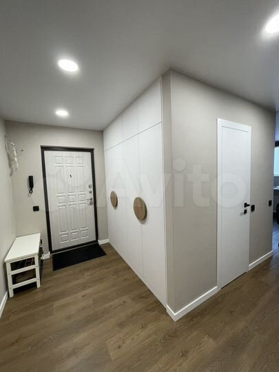 3-к. квартира, 95 м², 14/15 эт.