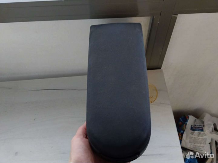 Подлокотник для volkswagen polo