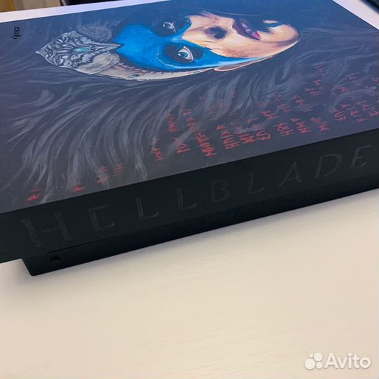 Xbox One X (Hellblade Custom)