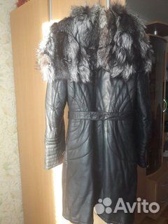Зимняя кожаная куртка с мехом женская