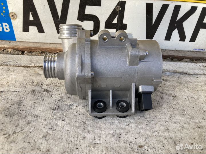 Насос водяной электрический BMW E60, E90, X3, X5