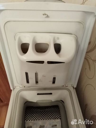 Стиральная машина с вертикальной загрузкой