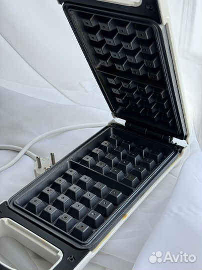 Вафельница Kitfort