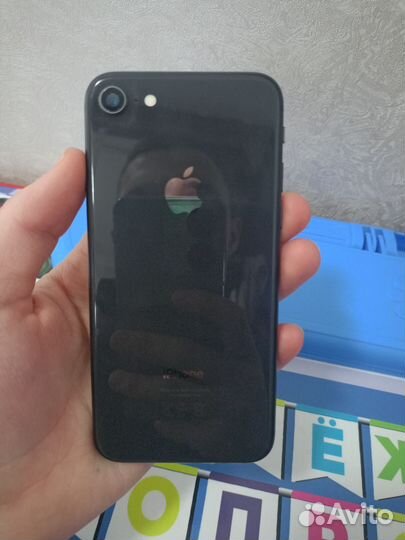 iPhone 8, 256 ГБ