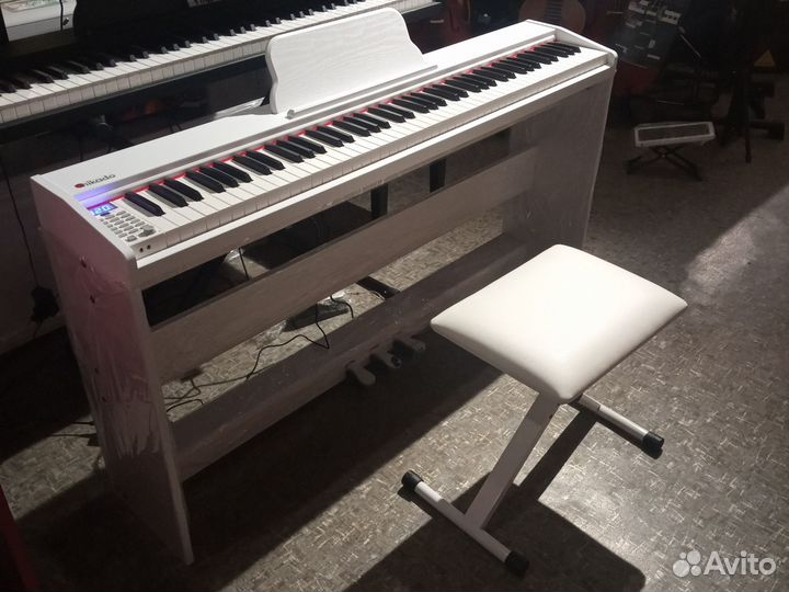 Пианино Цифровые Mikado MKS3-1000,стойка,3 педали