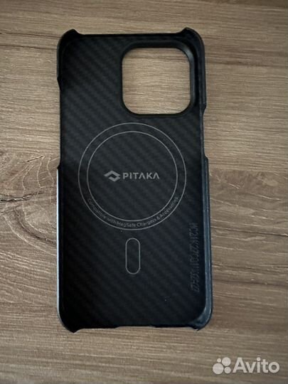 Чехол на iPhone 13 pro pitaka