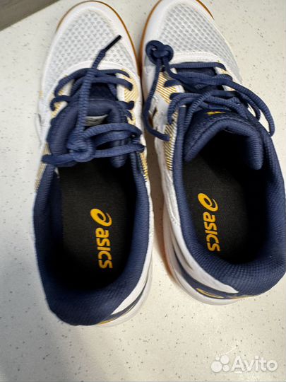 Asics upcourt 5