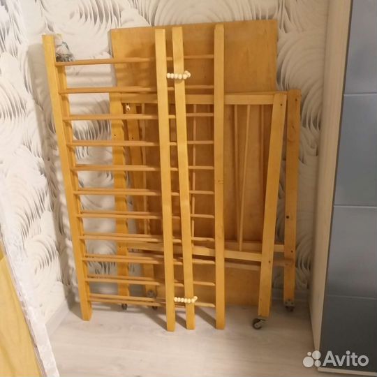 Кроватка детская