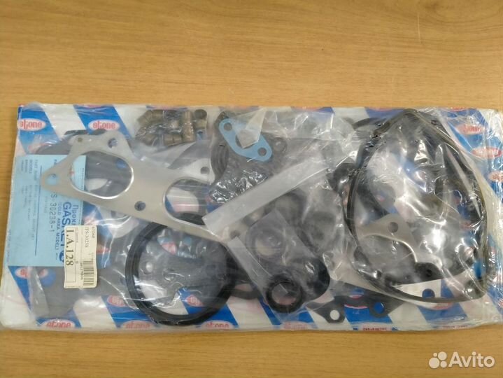 Комплект прокладок двигателя 4G63 Mitsubishi