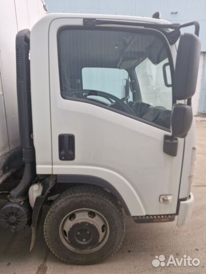 Изотермический фургон Isuzu Elf (N-series), 2015