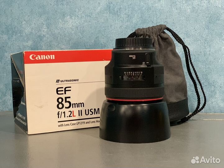Canon EF 85mm f/1.2L II USM