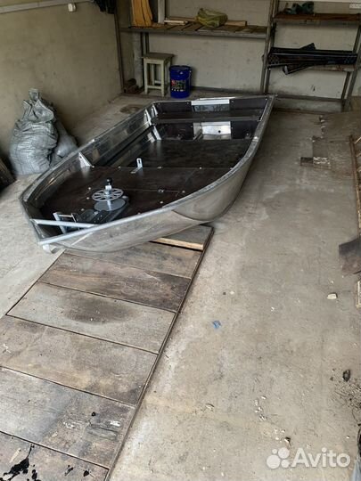 Лодка для рыбалки