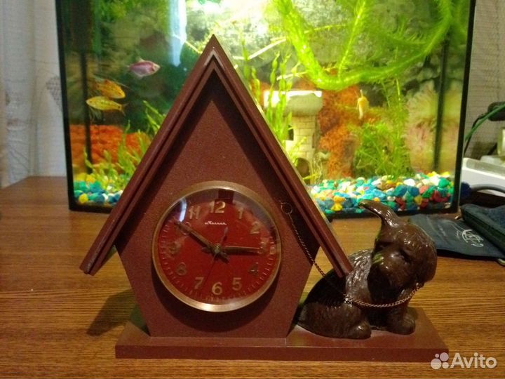 Часы молния настольные