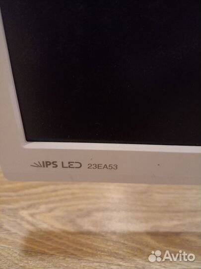 Монитор 23