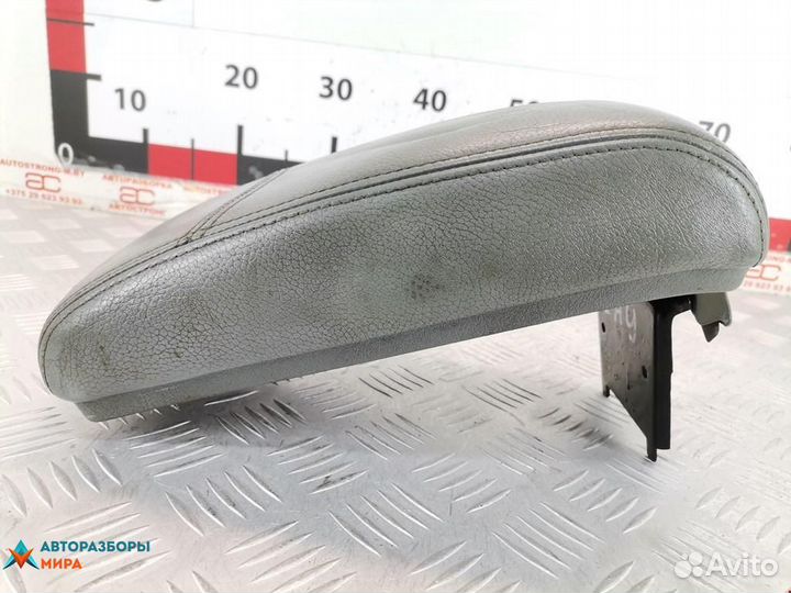Подлокотник Renault Laguna рест. 2000 7700421931