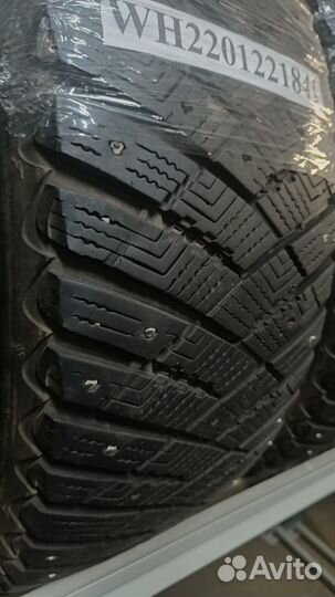 Goodyear UltraGrip Ice Arctic SUV 235/60 R18 107T