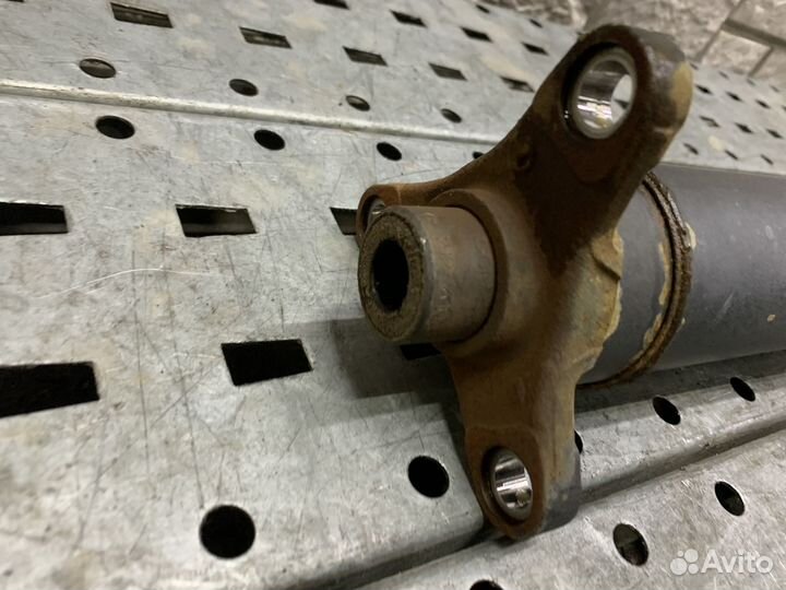 Mercedes Benz E-Klasse W212 Вал карданный