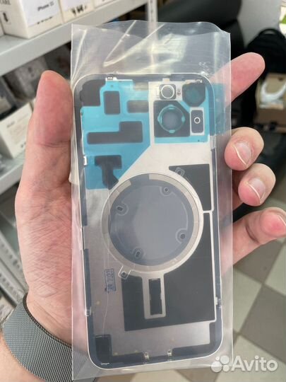 Задняя крышка iPhone