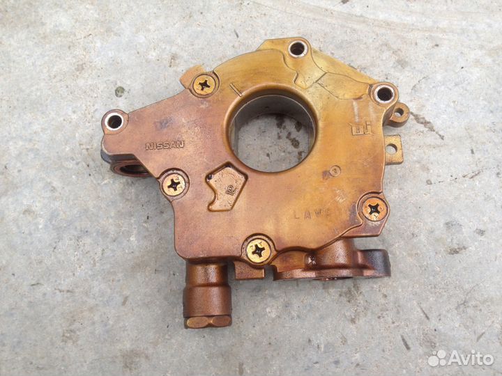 Насос масляный Infiniti FX35 S50 VQ35DE