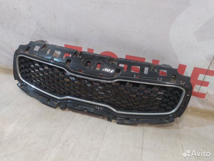 Решетка радиатора передняя Kia Sportage 4 QL