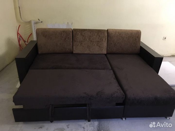 Диван