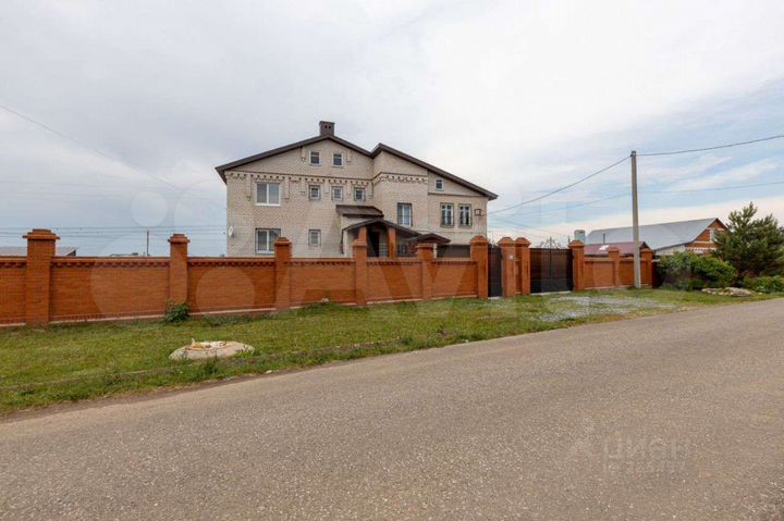 Дом 324 м² на участке 19 сот.