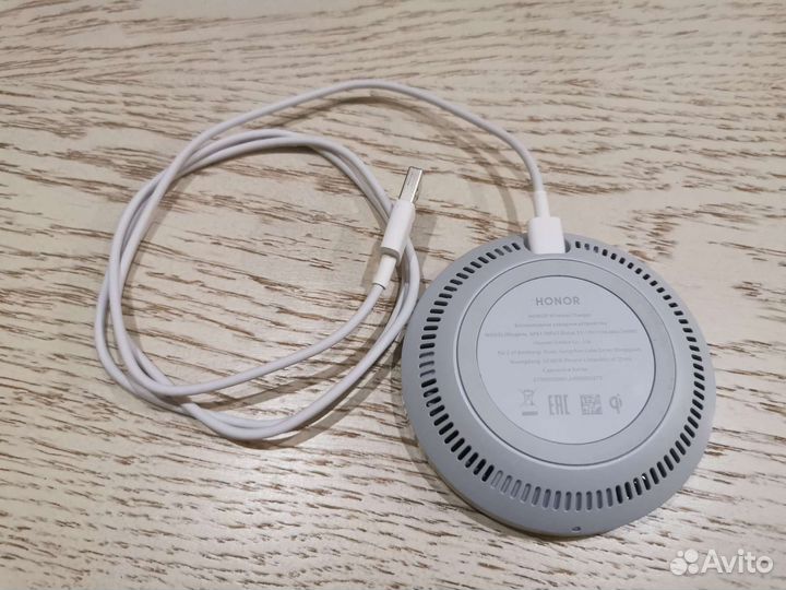 Беспроводная зарядка Honor