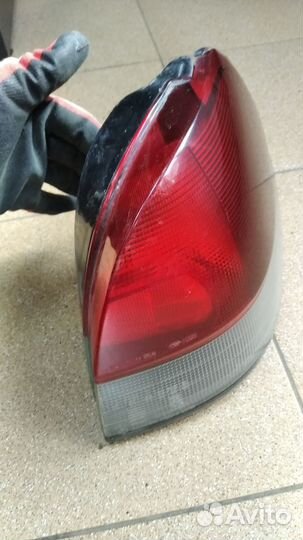 Фонарь задний субару Легаси 2 универсал