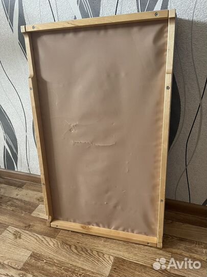 Пеленальная доска на кроватку