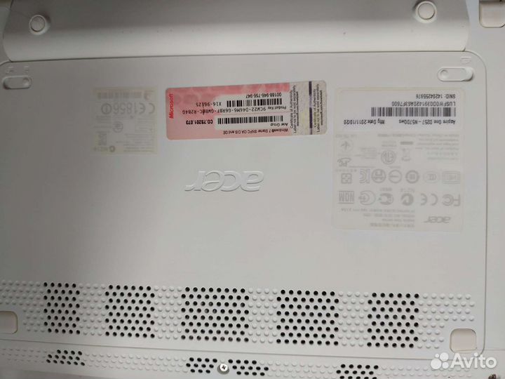 Нетбук Acer aspire one