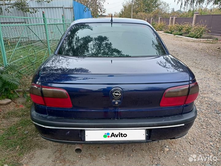 Opel Omega 2.0 МТ, 1998, 330 000 км