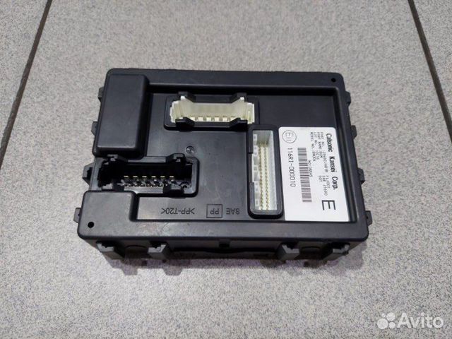 Блок комфорта Nissan X-Trail NT31-213206 MR20DE