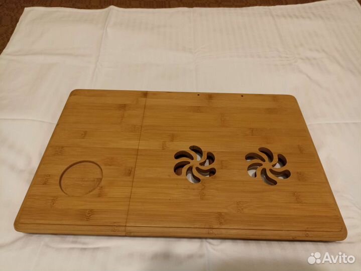 Столик для ноутбука