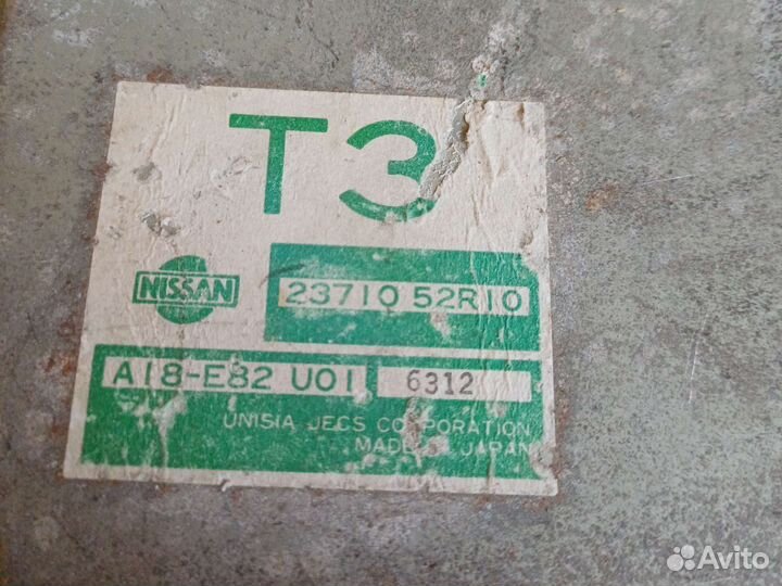 Эбу Nissan Preria joi PNM11 4 WD 2371052R10