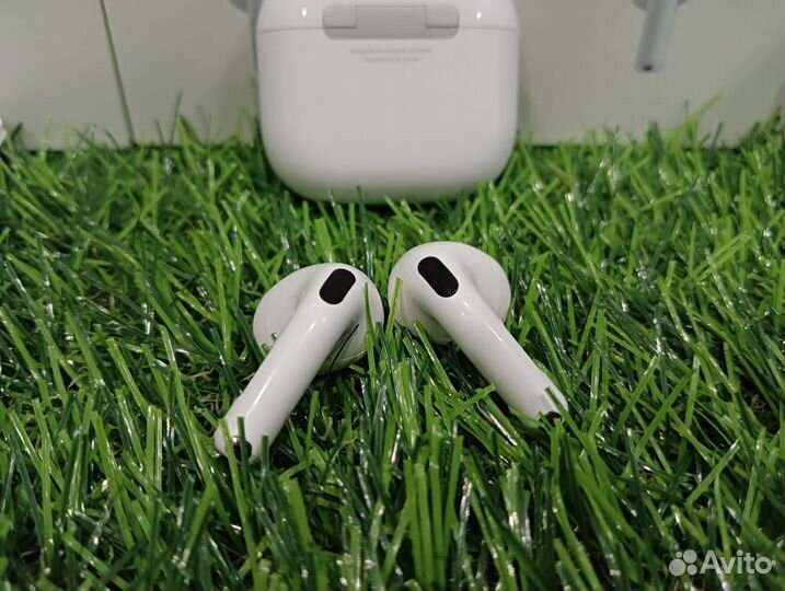 Наушники AirPods 4