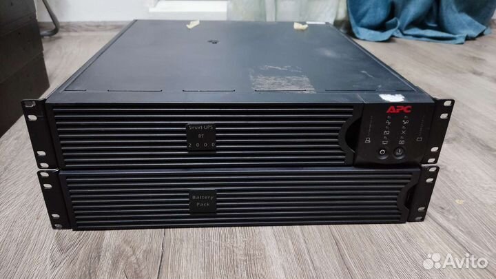 Источник бесперебойного питания APS S-UPS RT2000