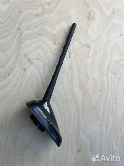 Антенна на крышу VW Polo 6 Liftback/Skoda Rapid 2