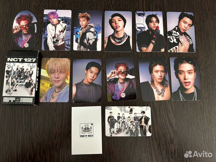 К-поп стаф: официальные карточки