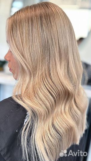 Фея блонда с волшебной палочкой