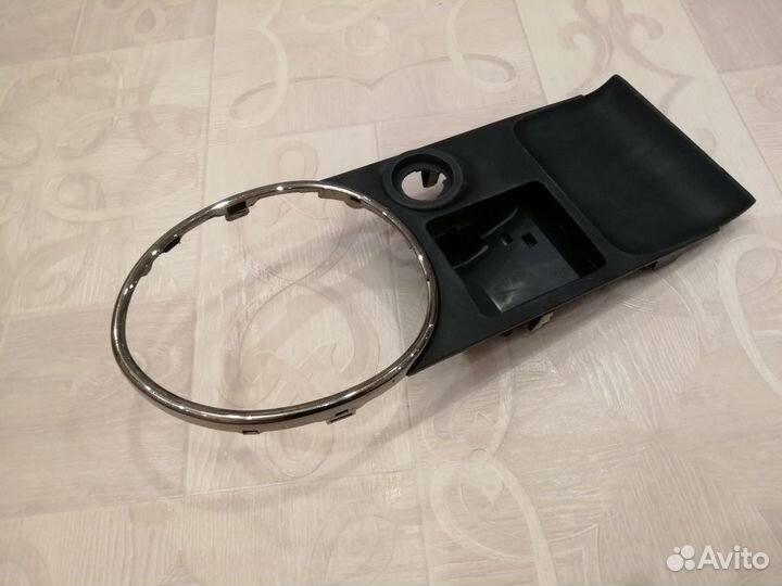 Накладка кулисы кпп Toyota Altezza Lexus IS200