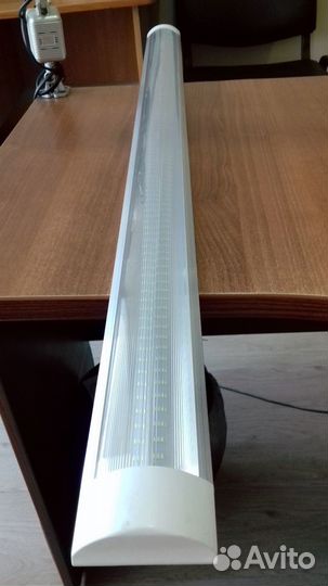 Линейный LED светильник 40 вт,1200 мм опал,призма