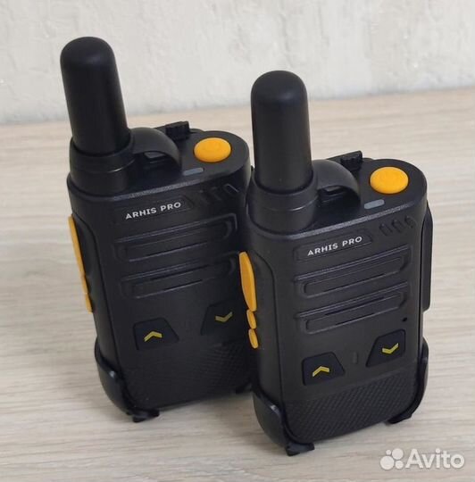 Рация с наушником, радиостанция с гарнитурой