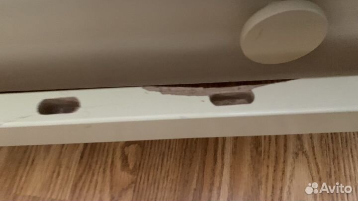 Детская кроватка и пеленальный комод