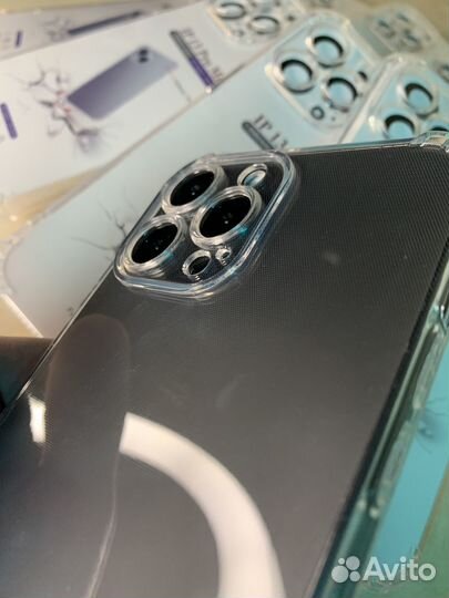 Прозрачный чехол на iPhone опт